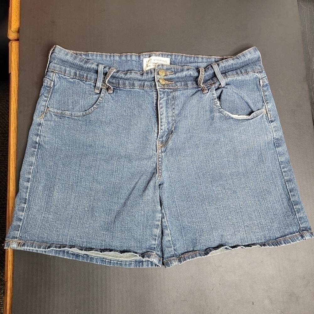 Levi Strauss Signature Shorts Womens 14 Misses Blue Denim Pockets Stretch